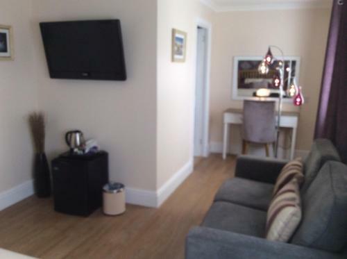 Hostal Woodside Guest House