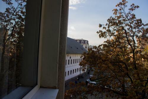 Luca Apartments