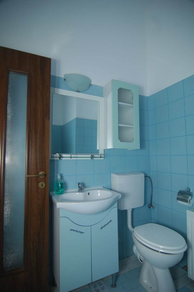 Main Square Apartments & More