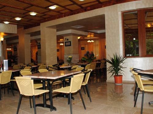 Hostal Hotel Coralis