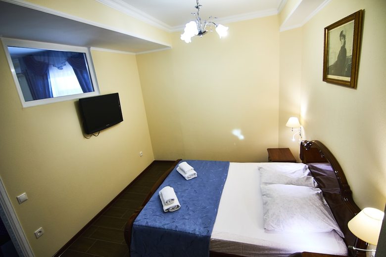 David Hotel