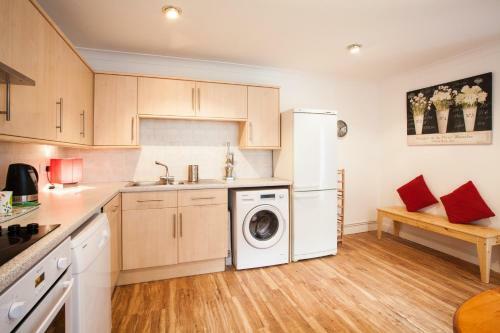 1 Fitzhamon Embankment Apartments