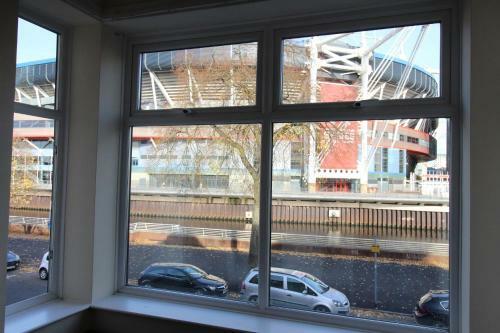 1 Fitzhamon Embankment Apartments