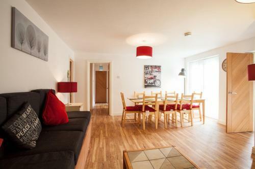 1 Fitzhamon Embankment Apartments