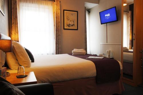 Hostal Taunton House