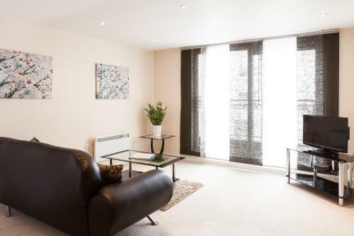 Paramount Apartments