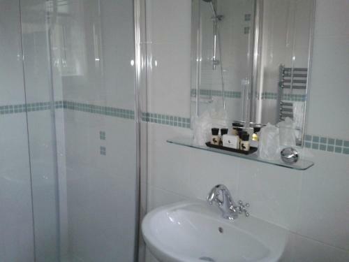 Hostal The Burleigh