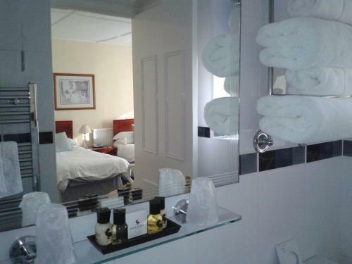 Hostal The Burleigh