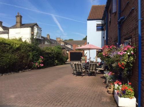 Hostal Admiral Guest House