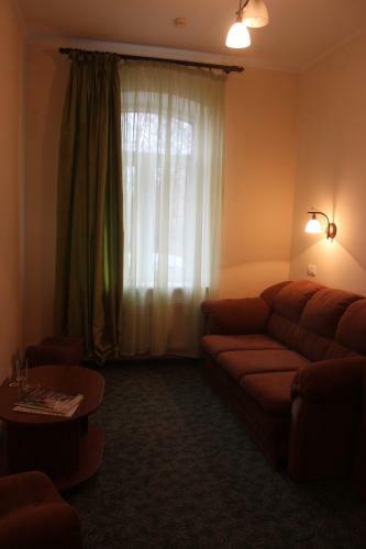 Anna Hotel