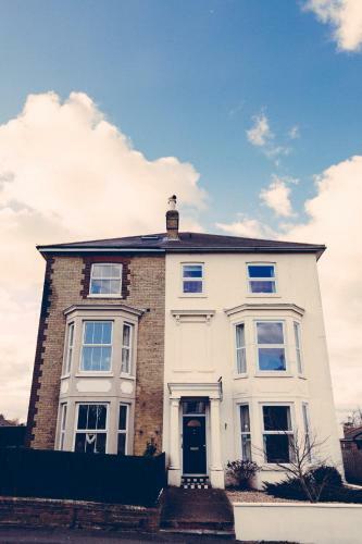 Hostal The Caledon Guest House