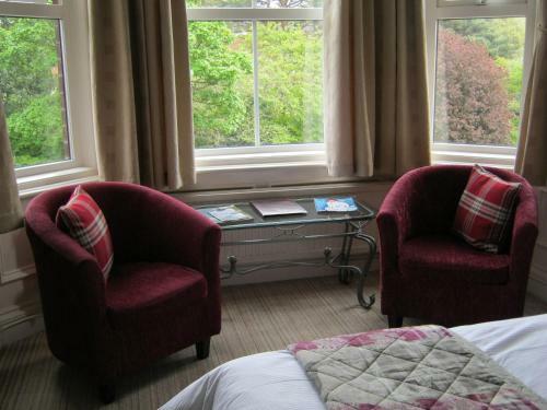 Hostal Autumn Leaves Guest House