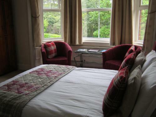 Hostal Autumn Leaves Guest House