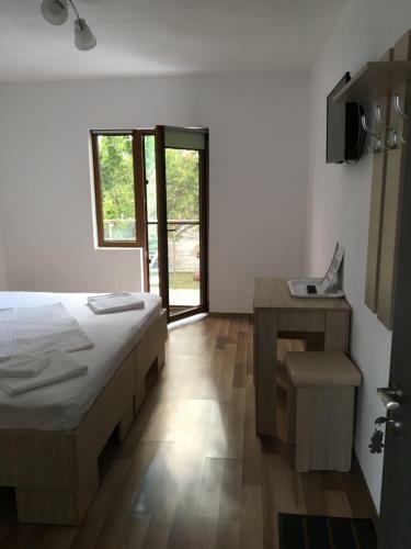 Hostal Vila Angi