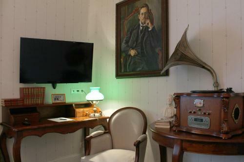 Russkiy Dvorik Boutique Hotel