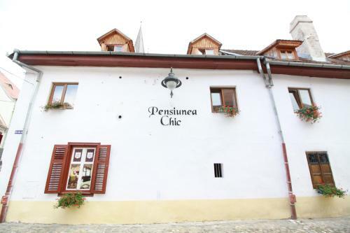Hostal Pensiunea Chic