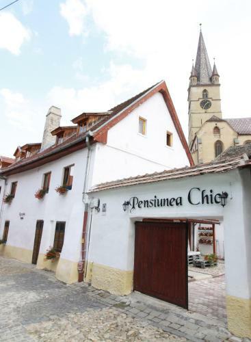 Hostal Pensiunea Chic