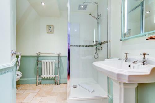 Hostal No.4 Guest House - Adults Only