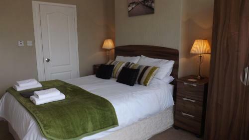 Hostal The Westbourne Guest House