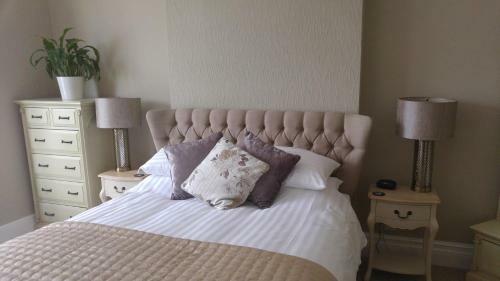 Hostal The Westbourne Guest House