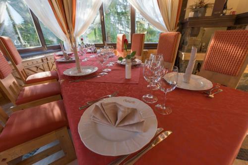 Edelweiss Poiana Hotels