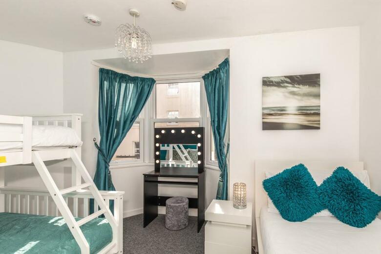 St Margarets Place Townhouse