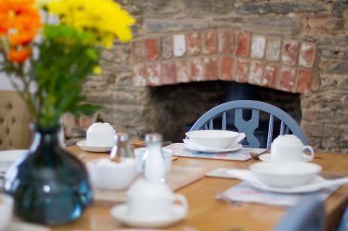 Hostal Cliff House