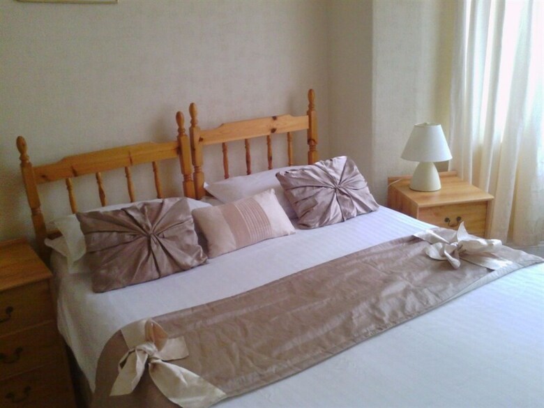Hostal The Firs Guest House