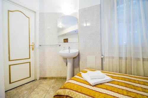 Hotel Carpati Imparatul Romanilor