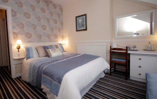 Hostal Warwick House