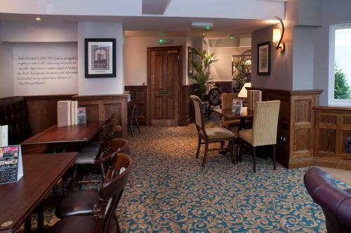 Cabot Court Hotel