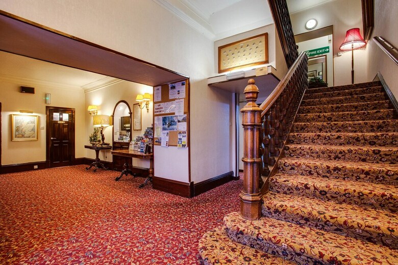 Muthu Fort William Hotel