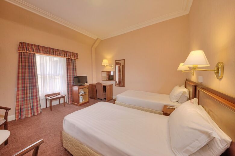 Muthu Fort William Hotel