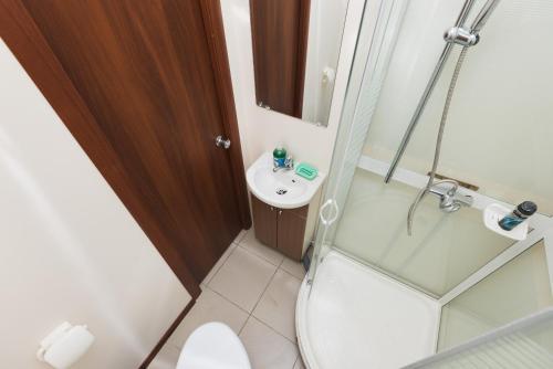 Albergue Small Hotel Metro Uralmash