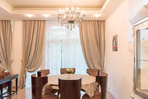 Villa Royal Hills On Mamayka