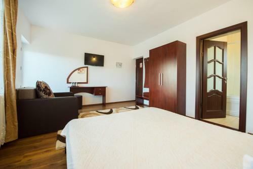 Hostal Pensiunea Casa Cu Flori