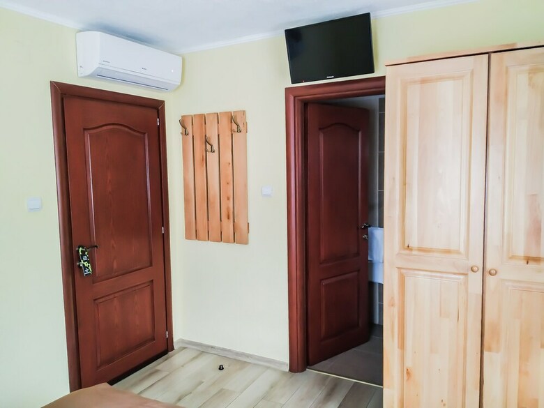 Hostal Venesis House