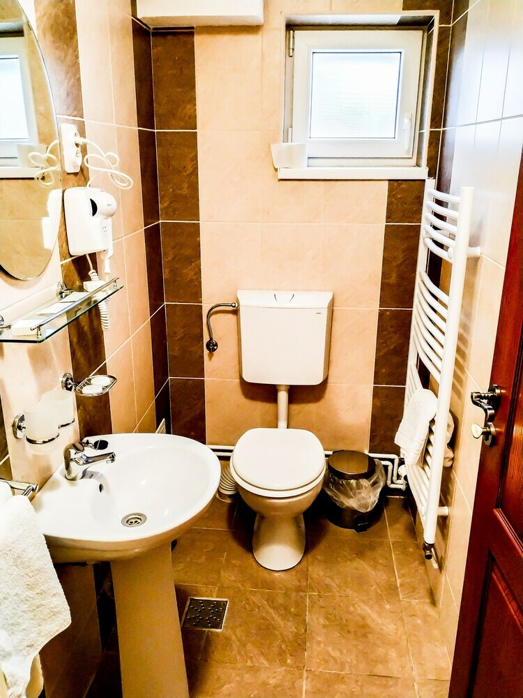 Hostal Venesis House