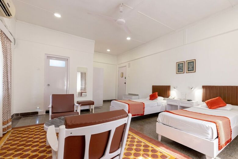 Hotel West End