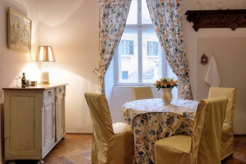 Apartamento Max At Podul Minciunilor
