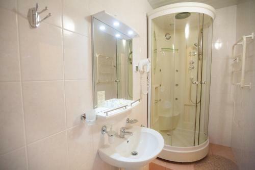Hotel Ingriya