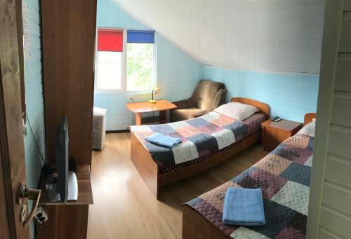 Hostal Guest House On Ulitsa Uchitelskaya