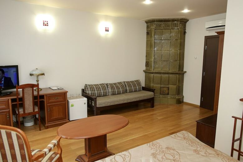 Prestige Hotel Center