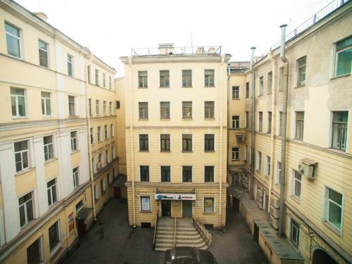 Apartments Next To Kazan Cathedral