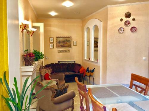 Apartment Close To Winter Palace