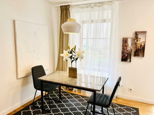Tomy Old Town Apartments