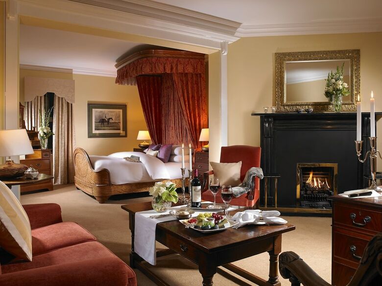 Dunraven Arms Hotel