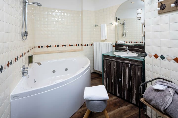 Best Western Maison B Hotel