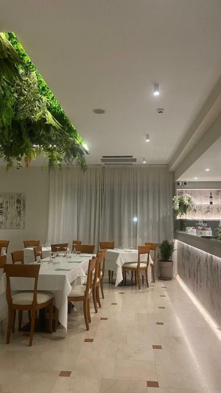 Hotel Dor�