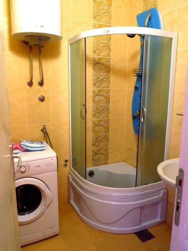 Traveler's Premium Apartment
